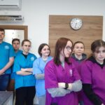 Uczniowie na wyjazdowych zajęciach praktycznych z weterynarii 11