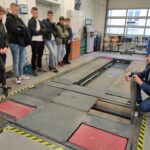 Uczniowie mechanizacji podczas zajęć2