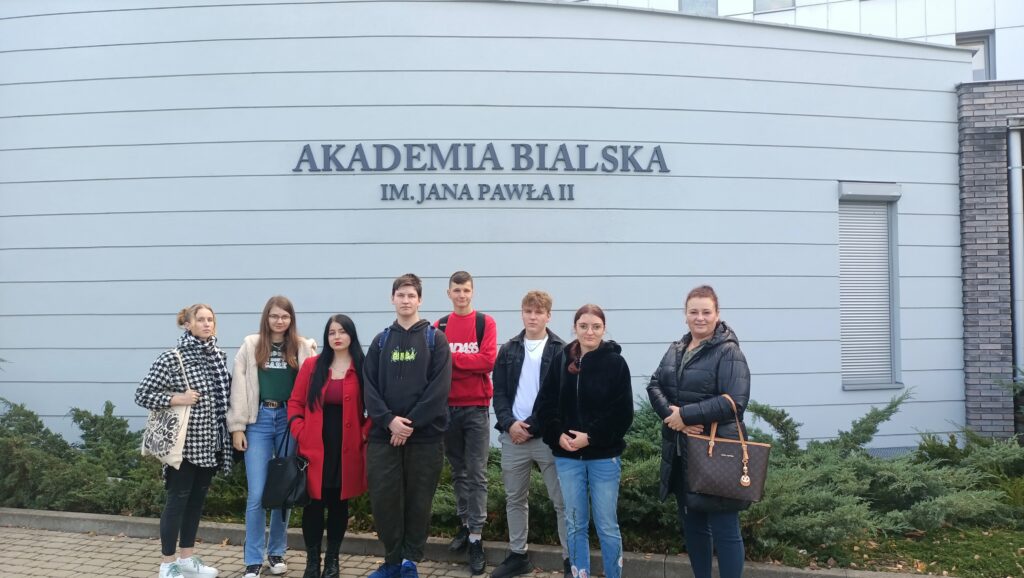Uczniowie biorący udział w seminarium