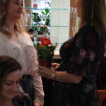 Wręczanie kwiatów2