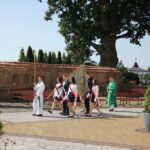 Uroczyste wejście procesją z pocztem sztandarowym