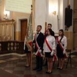 Poczet sztandarowy podczas Mszy Św.