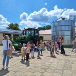 Przedszkolaki podczas zwiedzania szkoły 2