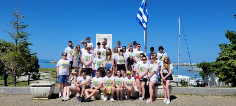 Uczniowie podczas czasu wolnego4