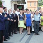 Odsłonięcie tablicy na budynku szkoły 2