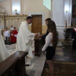 Procesja uczniów podczas Mszy Św. 2