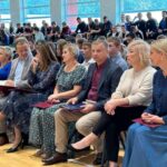 Uczniowie, nauczyciele i zaproszeni goście