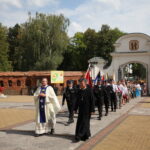 Procesja do kościoła 2