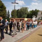 Procesja do kościoła 4