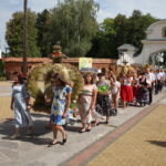 Procesja do kościoła 5
