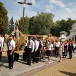 Procesja do kościoła 7