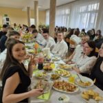 Uczniowie podczas pożegnania 2