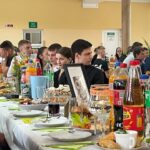 Uczniowie podczas pożegnania 4