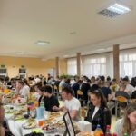 Uczniowie podczas pożegnania 10