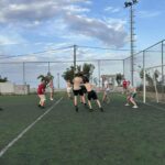 Uczniowie podczas gry w piłkę 3