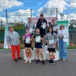 Uczniowie na podium
