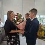 Wręczanie kwiatów 3