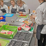 Uczniowie podczas zajęć