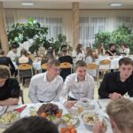 Uczniowie podczas Wigilii 11