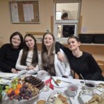 Uczniowie podczas Wigilii 5