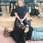 Uczennica podczas cavioterapii