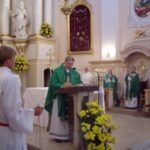 Ks. Infułat Antoni Laszuk podczas zjazdu w 2005 r.