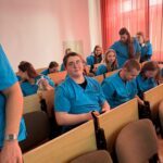 Uczniowie na sali wykładowej