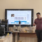 Prowadzący szkolenie z drukarkami 3D