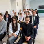Uczniowie Szkół słuchają wystąpień podczas Konferencji