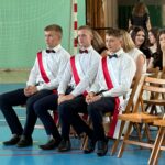 Uczniowie z Pocztu Sztandarowego podczas uroczystości